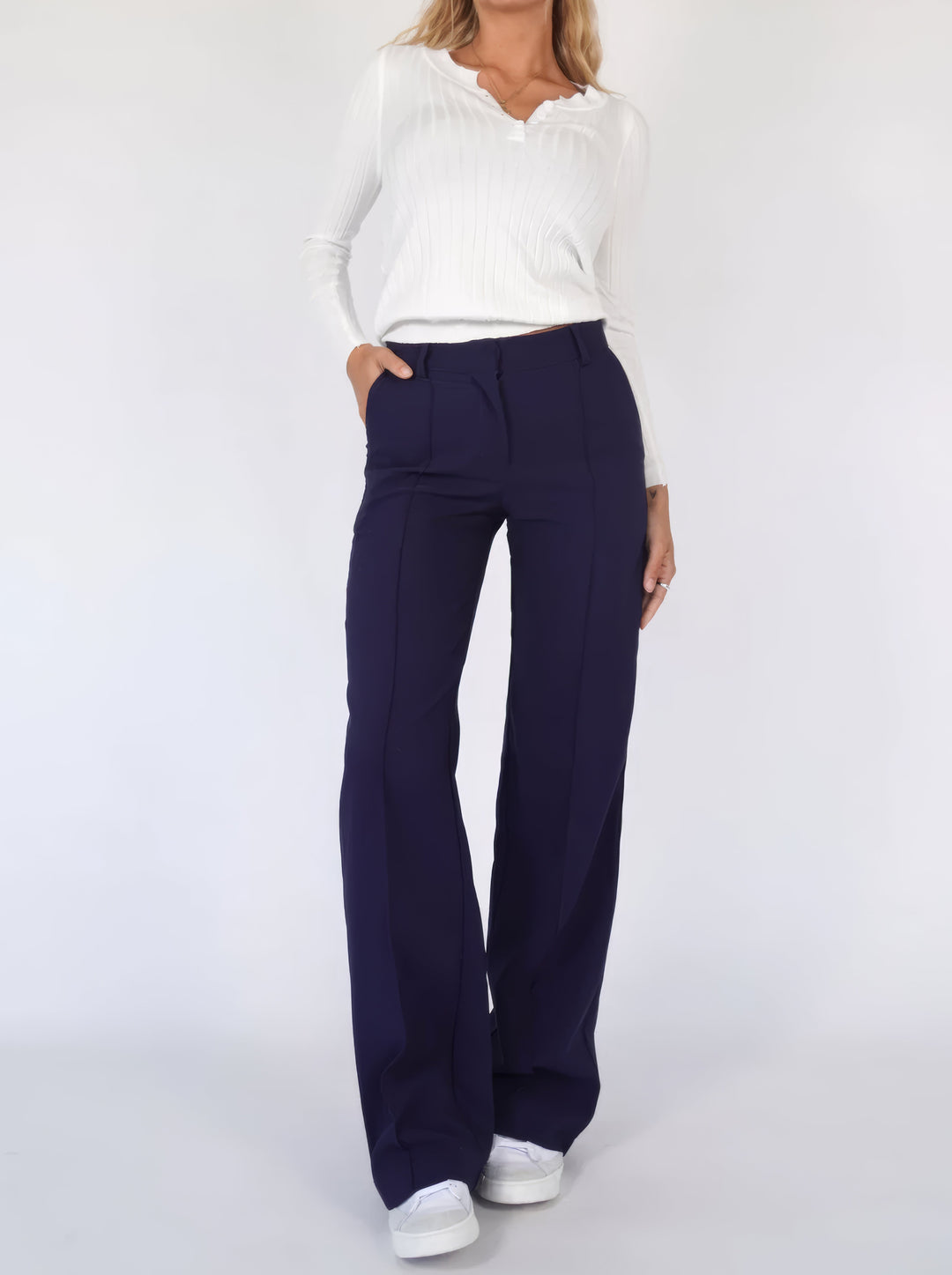 CHARLOTTE | Modern Flared Trousers
