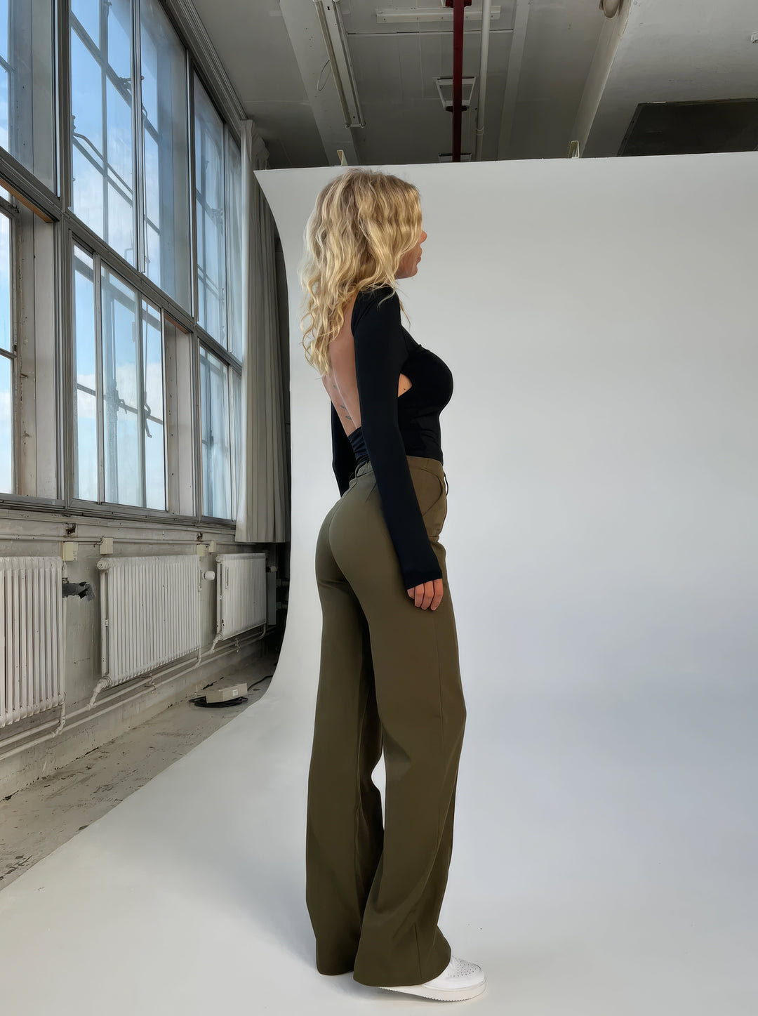 CHARLOTTE | Modern Flared Trousers