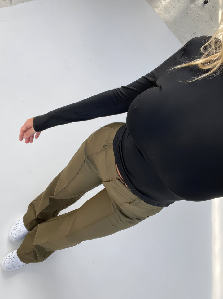 CHARLOTTE | Modern Flared Trousers